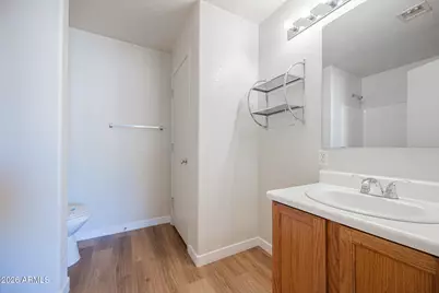7220 W Hess Avenue, Phoenix, AZ 85043 - Photo 14