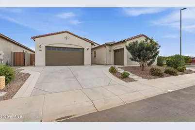 161 E Elmwood Place, Chandler, AZ 85249 - Photo 2