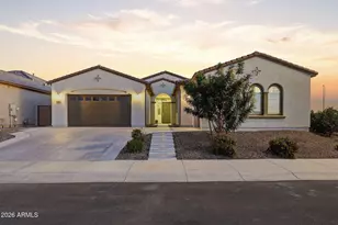 161 E Elmwood Pl, Chandler, AZ 85249 - Photo 1