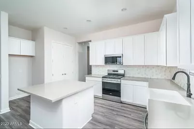 15565 S 181st Lane, Goodyear, AZ 85338 - Photo 4