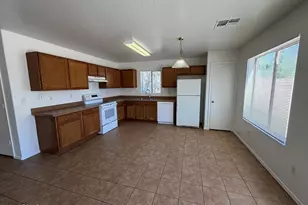 16005 W Larkspur Dr, Goodyear, AZ 85338 - Photo 2