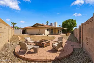 2301 E Alameda Dr, Tempe, AZ 85282 - Photo 18