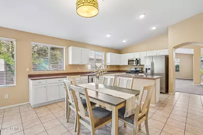 6100 S Four Peaks Place, Chandler, AZ 85249 - Photo 10