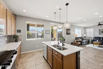 7629 W Fetlock Trail, Peoria, AZ 85383 - Photo 8