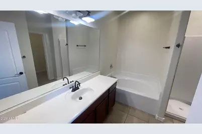 25422 W Maldonado Court, Buckeye, AZ 85326 - Photo 12