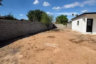 4533 W Palm Ln, Phoenix, AZ 85035 - Photo 6
