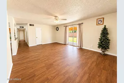 5723 N 62nd Avenue, Glendale, AZ 85301 - Photo 2