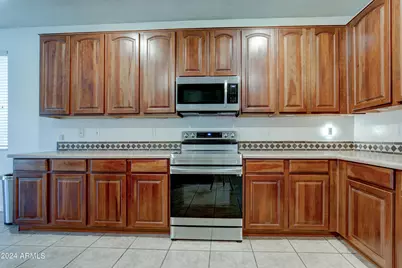 13643 W Country Gables Drive, Surprise, AZ 85379 - Photo 12
