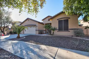 13643 W Country Gables Dr, Surprise, AZ 85379 - Photo 4