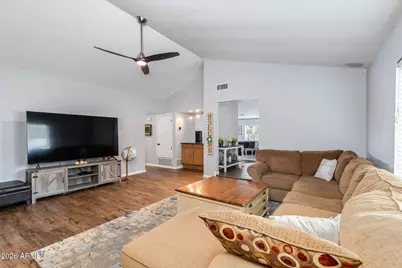 502 W Surrey Avenue, Phoenix, AZ 85029 - Photo 6