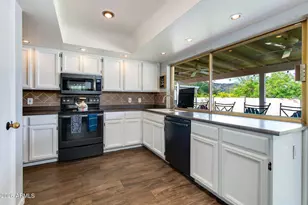 502 W Surrey Ave, Phoenix, AZ 85029 - Photo 12