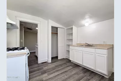 211 S Latham Boulevard, Miami, AZ 85539 - Photo 24