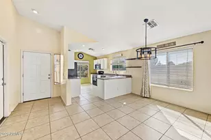 10238 W Veliana Way, Tolleson, AZ 85353 - Photo 6