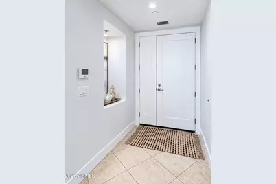 140 E Rio Salado Parkway #209, Tempe, AZ 85281 - Photo 2