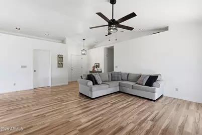 10583 W Fernando Drive, Arizona City, AZ 85123 - Photo 12