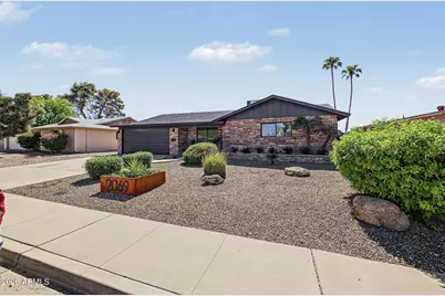 2069 E Carson Drive, Tempe, AZ 85282 - Photo 2