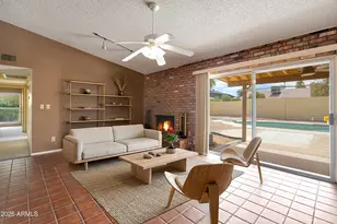 2263 E Christy Dr, Phoenix, AZ 85028 - Photo 6