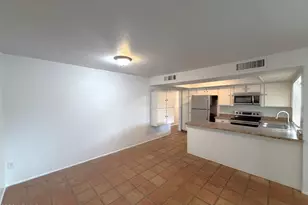 3241 E Sunnyside Dr, Phoenix, AZ 85028 - Photo 6