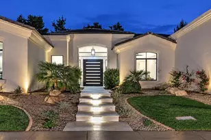 8201 E Kalil Dr, Scottsdale, AZ 85260 - Photo 1