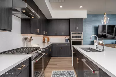 240 W Missouri Avenue #10, Phoenix, AZ 85013 - Photo 4