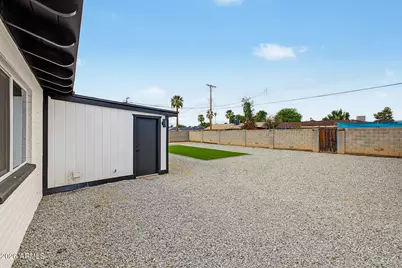 4030 W Glendale Avenue, Phoenix, AZ 85051 - Photo 32