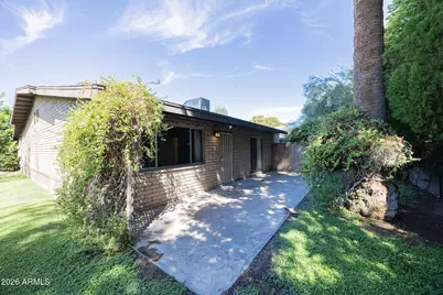 2219 W Morten Avenue #6, Phoenix, AZ 85021 - Photo 1