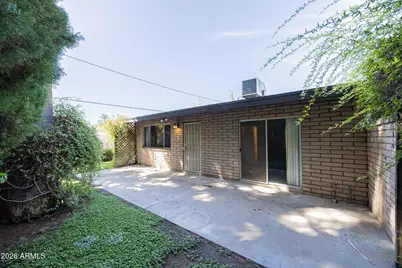 2219 W Morten Avenue #6, Phoenix, AZ 85021 - Photo 2