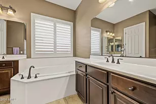 2197 E Lindrick Dr, Gilbert, AZ 85298 - Photo 14
