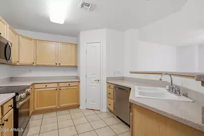 15221 N Clubgate Drive #2125, Scottsdale, AZ 85254 - Photo 8