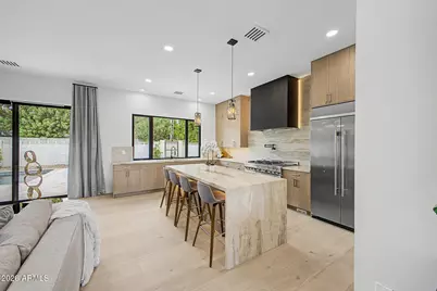 4630 E Glenrosa Avenue, Phoenix, AZ 85018 - Photo 8