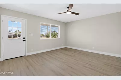 314 E Glade Avenue, Mesa, AZ 85210 - Photo 8