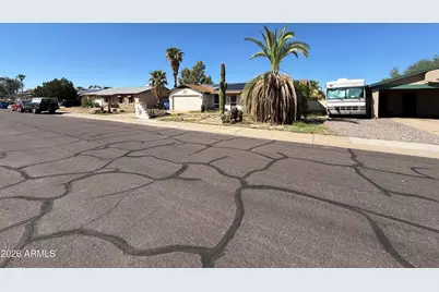 2214 W Behrend Drive, Phoenix, AZ 85027 - Photo 34