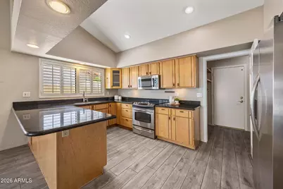 16035 N 10th Street, Phoenix, AZ 85022 - Photo 10