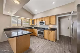 16035 N 10th St, Phoenix, AZ 85022 - Photo 10