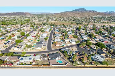 12656 N 26th Drive, Phoenix, AZ 85029 - Photo 44