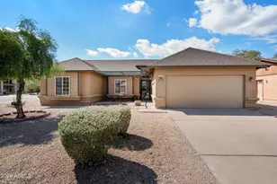 704 N Brandon Dr, Chandler, AZ 85226 - Photo 1