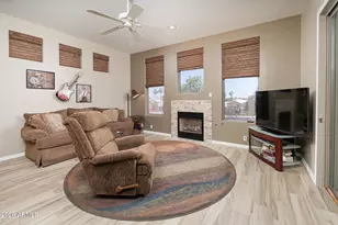 6037 W Robin Ln, Glendale, AZ 85310 - Photo 12