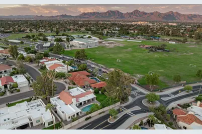 8361 E San Rafael Drive, Scottsdale, AZ 85258 - Photo 16