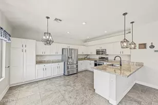 700 W Desert Basin Dr, San Tan Valley, AZ 85143 - Photo 6