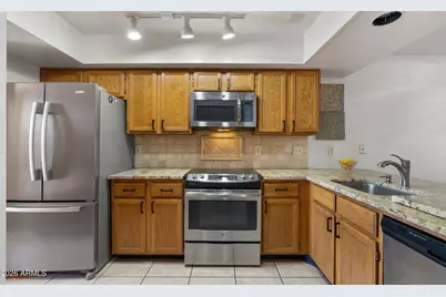 8651 E Royal Palm Road #127, Scottsdale, AZ 85258 - Photo 4
