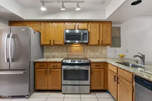 8651 E Royal Palm Rd, Scottsdale, AZ 85258 - Photo 4