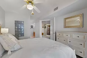 8651 E Royal Palm Rd, Scottsdale, AZ 85258 - Photo 16