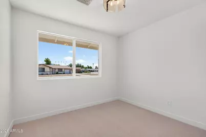 10856 W Oakmont Drive, Sun City, AZ 85351 - Photo 20