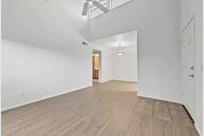 7008 E Gold Dust Avenue #Apt 214, Paradise Valley, AZ 85253 - Photo 2