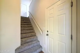 1633 E Lakeside Dr, Gilbert, AZ 85234 - Photo 4