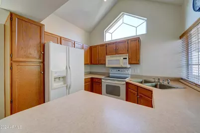 1633 E Lakeside Drive #50, Gilbert, AZ 85234 - Photo 10