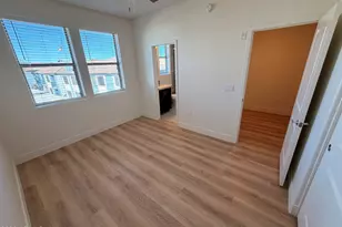 17850 N 68th St, Phoenix, AZ 85054 - Photo 12