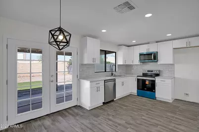 2032 W Obispo Avenue, Mesa, AZ 85202 - Photo 8