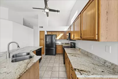 2684 S Salida Del Sol Court, Chandler, AZ 85286 - Photo 6