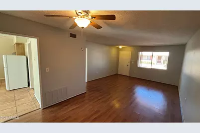 10537 W Coggins Drive, Sun City, AZ 85351 - Photo 4